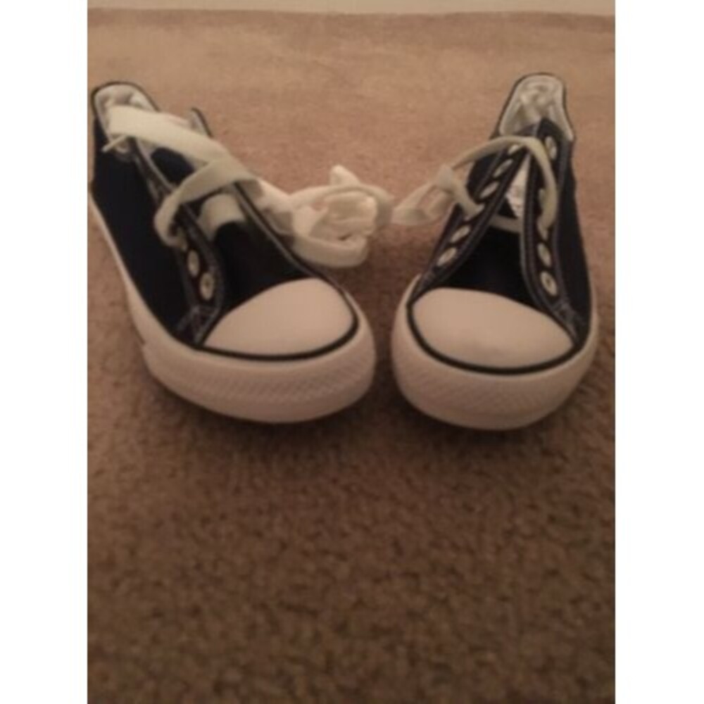 Adult Black White Canvas Sneakers Shoes Size 6 Men's 8 Women's